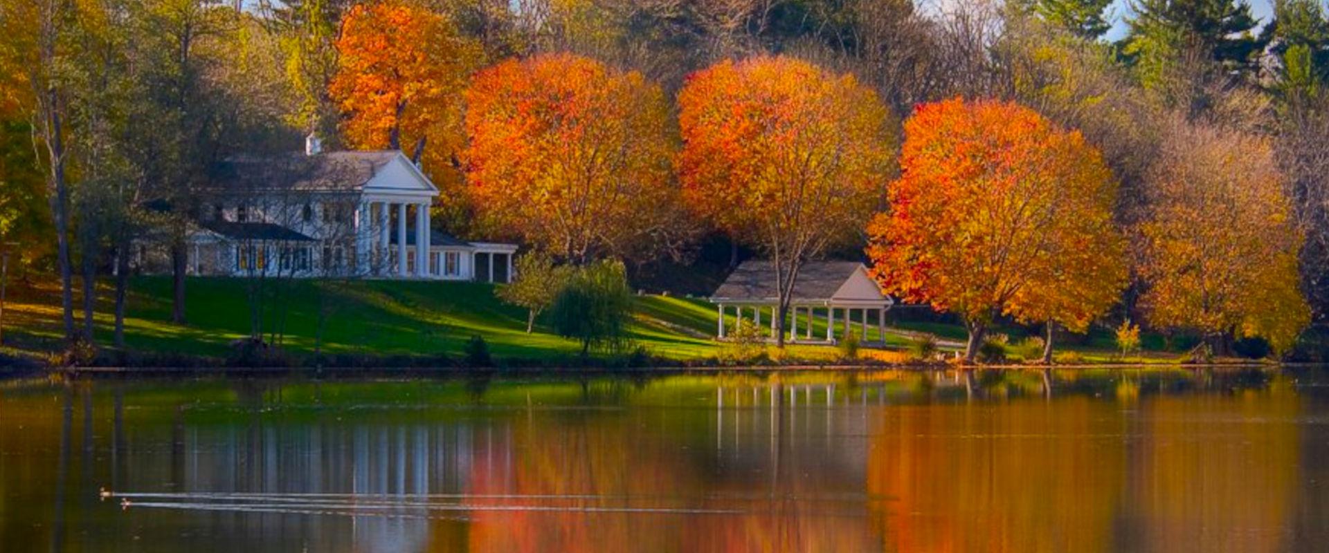 Georgian Manor Hocking Hills